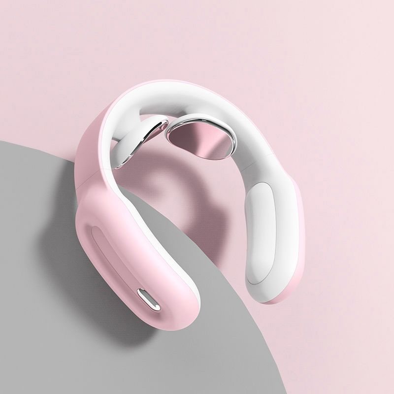 SmartRelief Pro : appareil de massage du cou en U, posé sur un fond rose et gris
